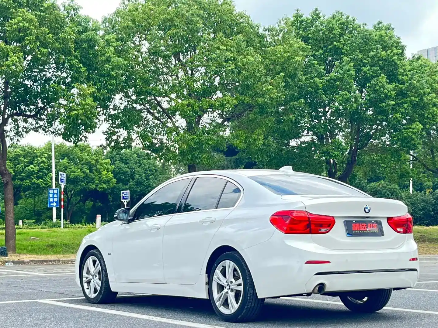 Фото 4 - BMW 1 Series