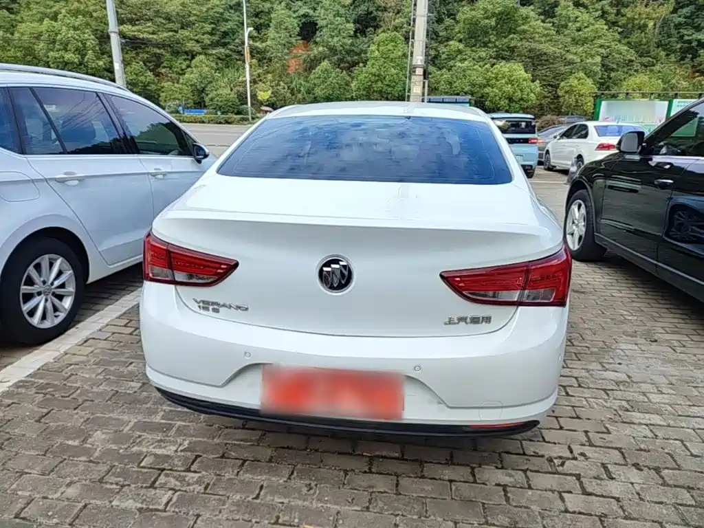 Фото 6 - Buick Verano