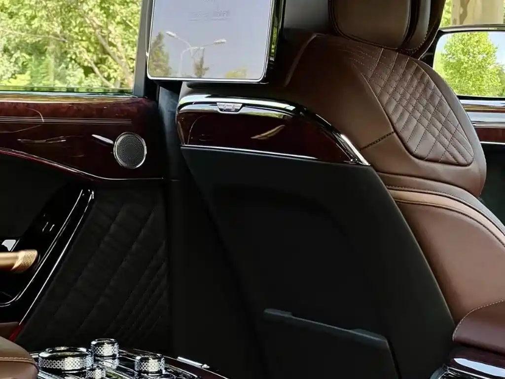 Hongqi Guoyao 2025 2022 4.0T Premium Flagship 4-Seater