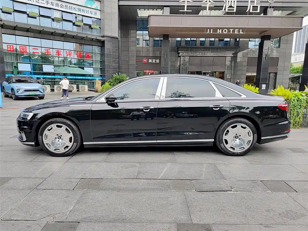 Audi A8 2021 A8L 50 TFSI quattro Comfort фото 3