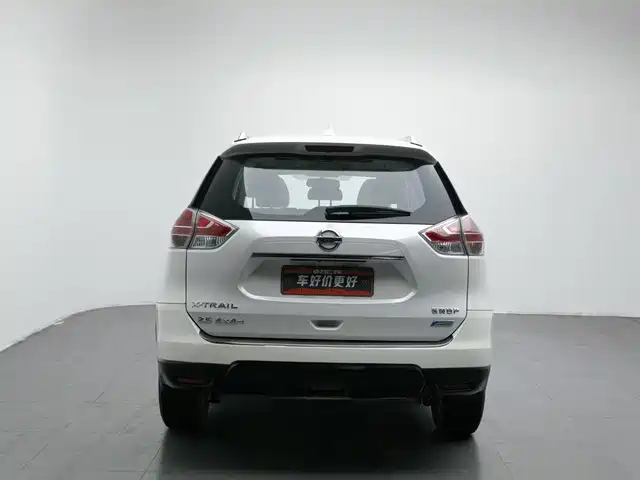 Nissan X-Trail 2014 2.5L CVT Luxury Edition 4WD — фото 4