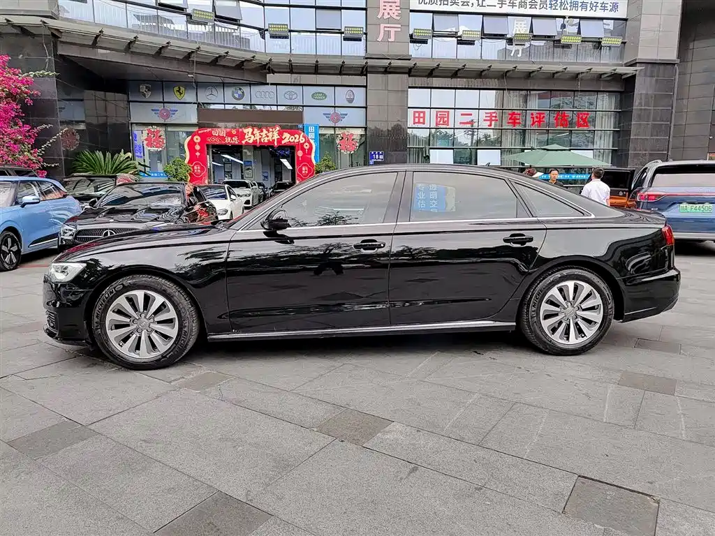 Audi A6L 2016 30 FSI Comfort фото 3