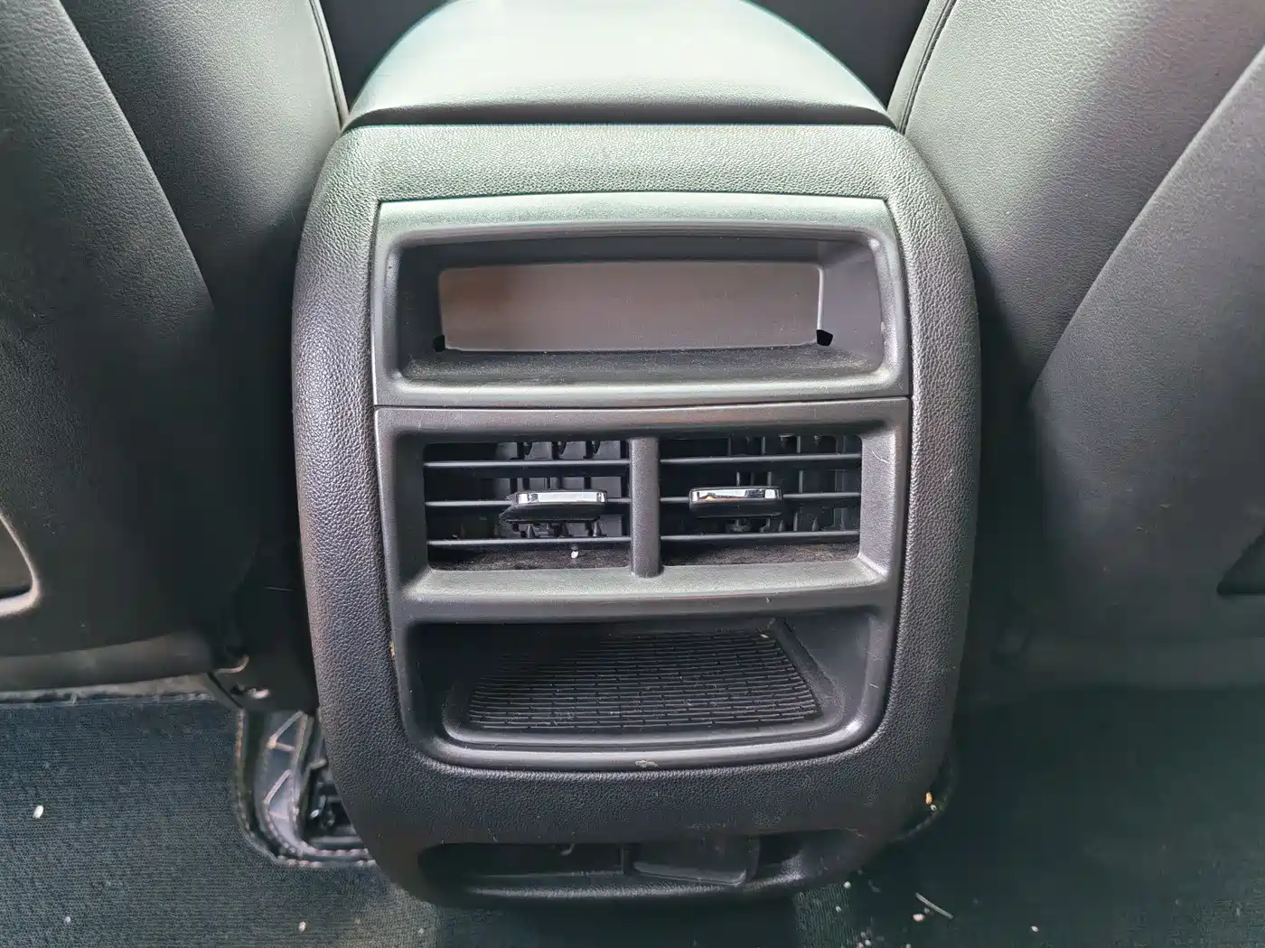 Cadillac XT5 2018 28E 4WD Leading фото 28