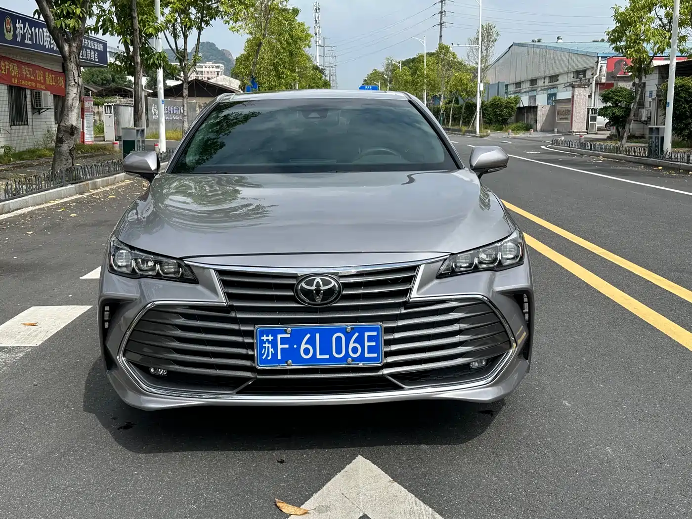 Toyota Avalon 2021 2.5L Luxury Edition фото 2