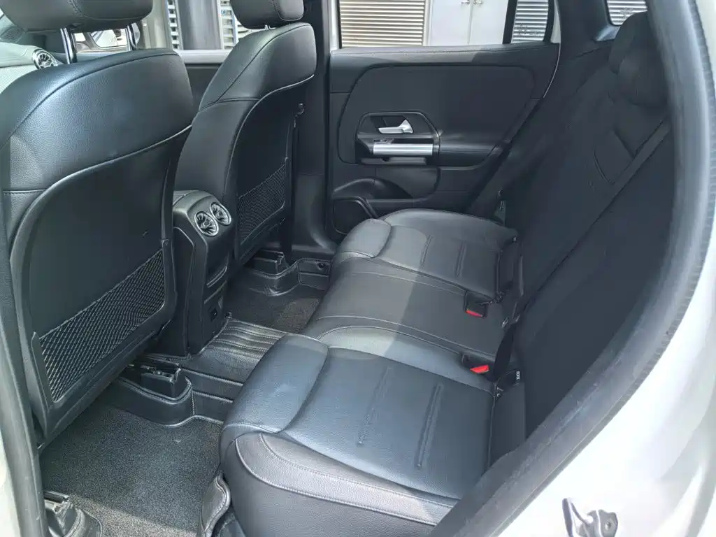Mercedes-Benz GLA 2023 2023 GLA 200