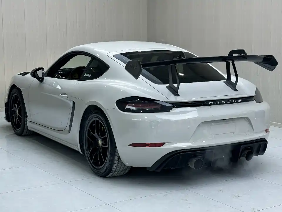 Porsche 718 2018 Cayman 2.0T фото 6