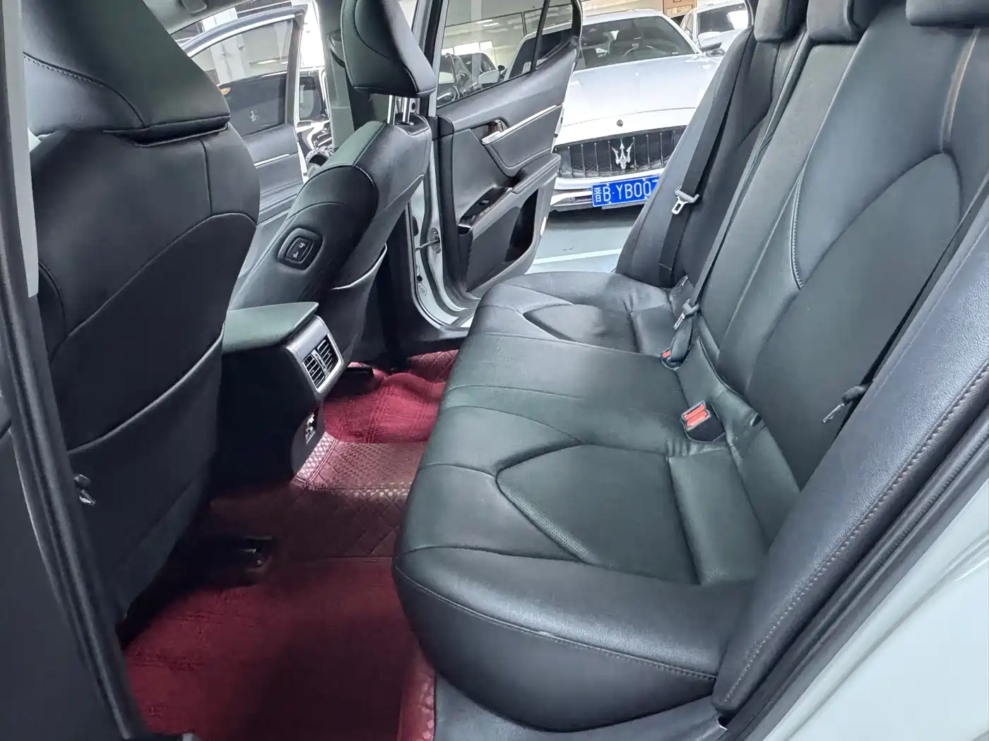 Toyota Camry 2021 2.5G Luxury Edition фото 15
