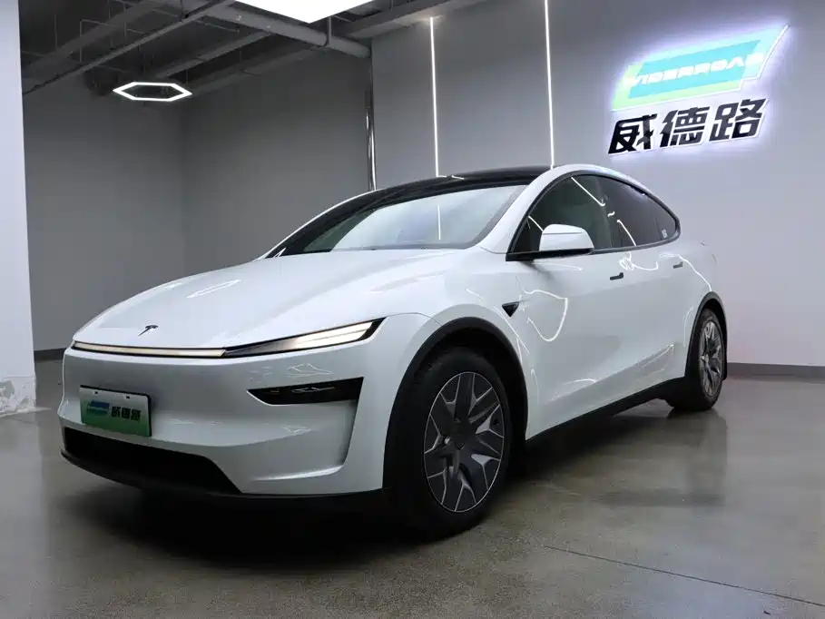 Tesla Model Y L 2025 2025 Facelift Long Range AWD