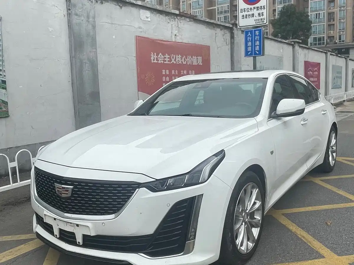 صورة 1 - Cadillac CT5