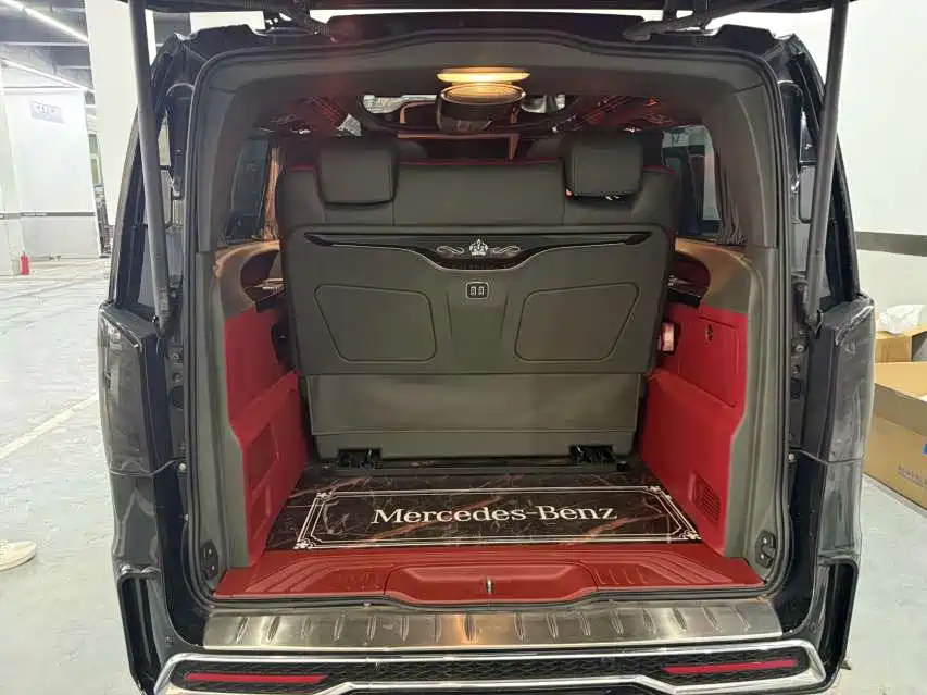 Mercedes-Benz Vito 2023 2.0T Elite 7-Seater фото 8