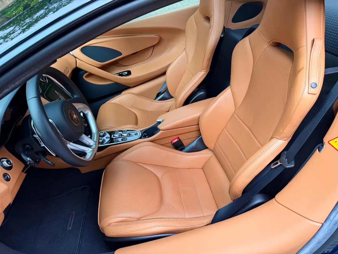 McLaren GT 2023 4.0T Standard Model фото 7
