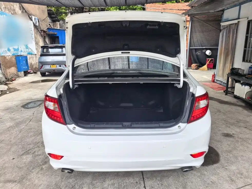 BYD G5 2015 2014 1.5TID Automatic Premium