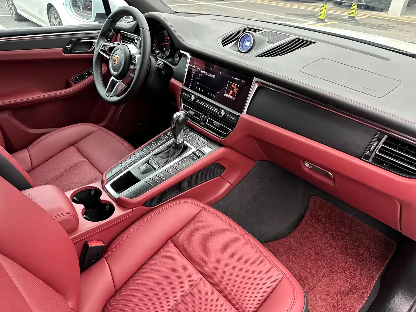 Porsche Macan 2018 Macan 2.0T фото 5