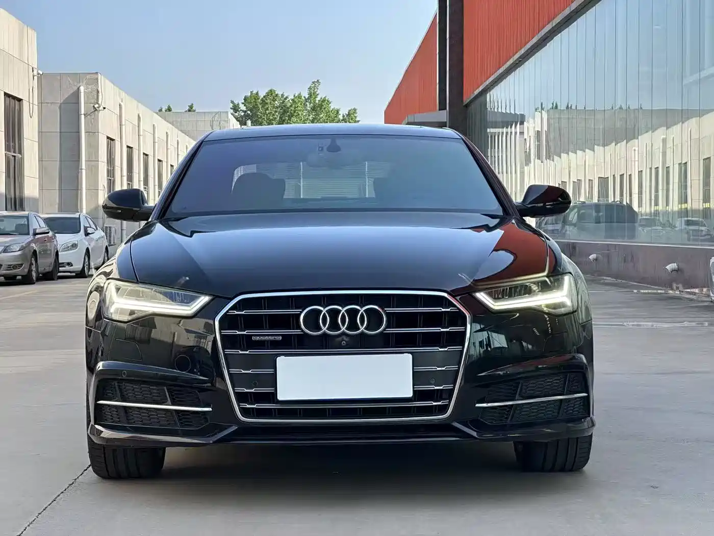 Audi A6L 2018 30th Anniversary 45 TFSI quattro Sport фото 3