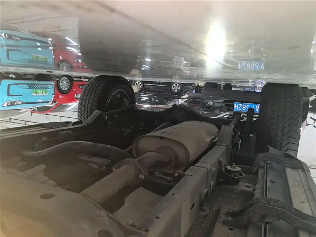 BAIC ORV Beijing Offroad BJ40 2024 2.0T Urban Hunter Glory Edition фото 21