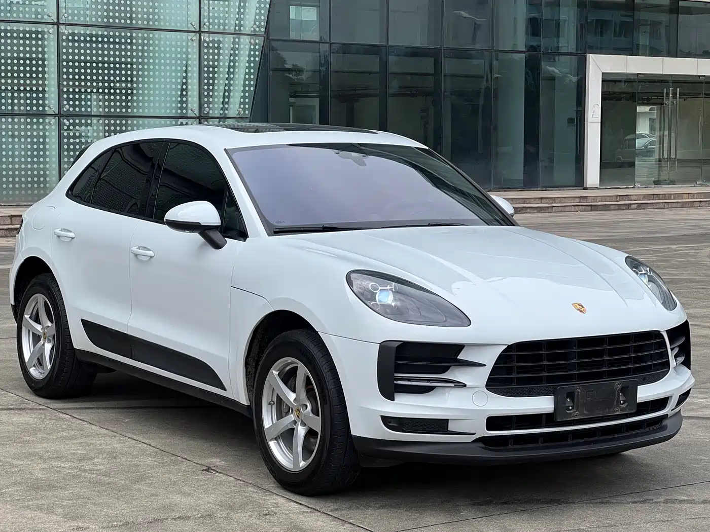 Porsche Macan 2018 Macan 2.0T фото 3