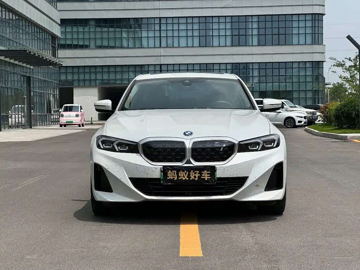 BMW i3 2024 eDrive 35 L фото 2