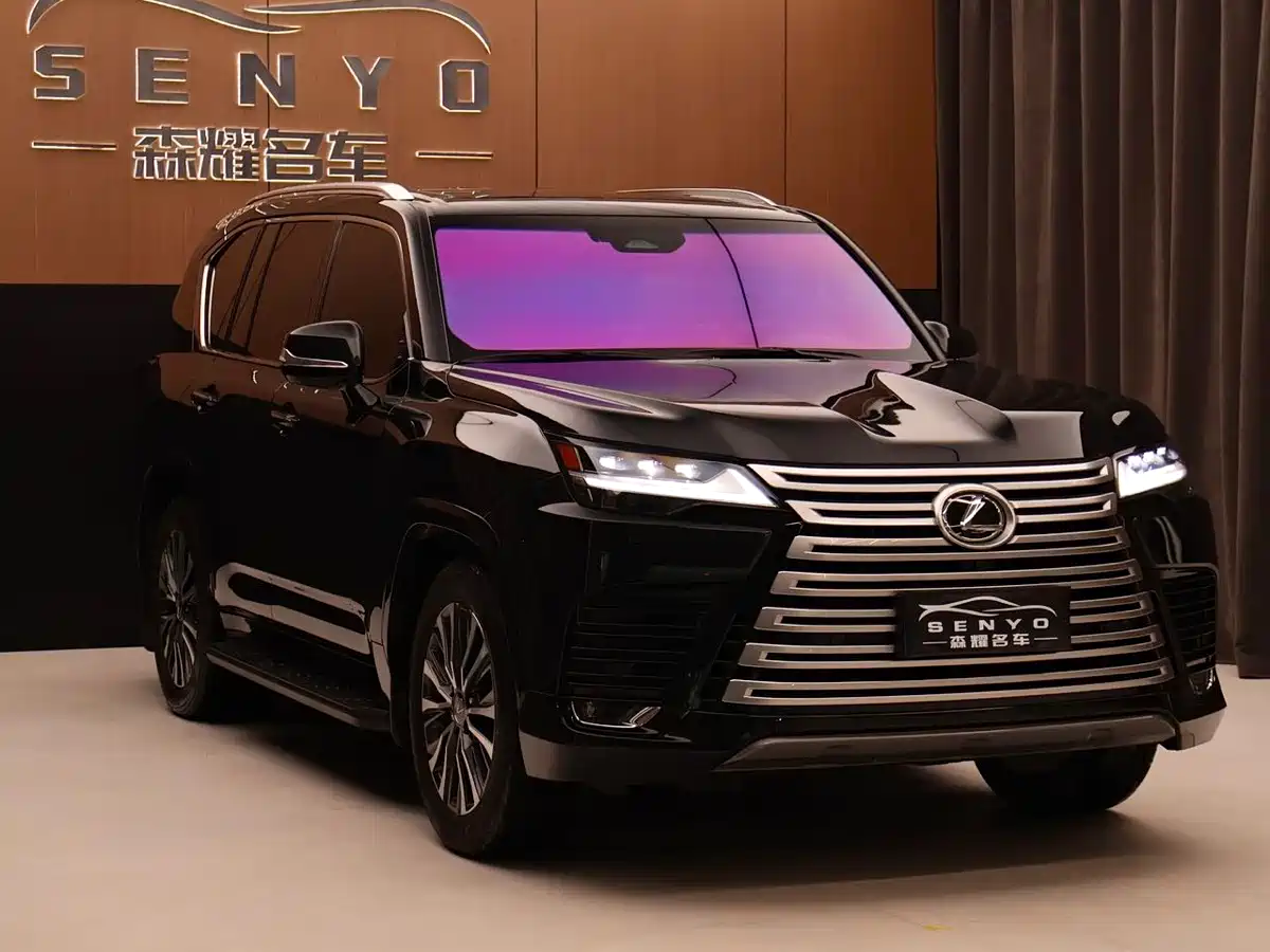 Lexus LX 2025 700h Boundary Edition фото 3