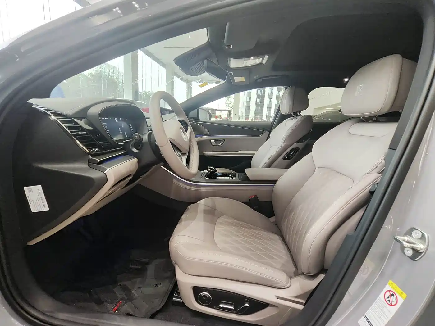 BYD Han 2025 2025 DM-i Smart Driving Edition 125KM LiDAR Flagship
