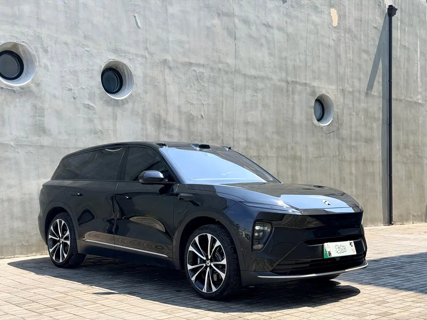 Фото 3 - NIO ES8