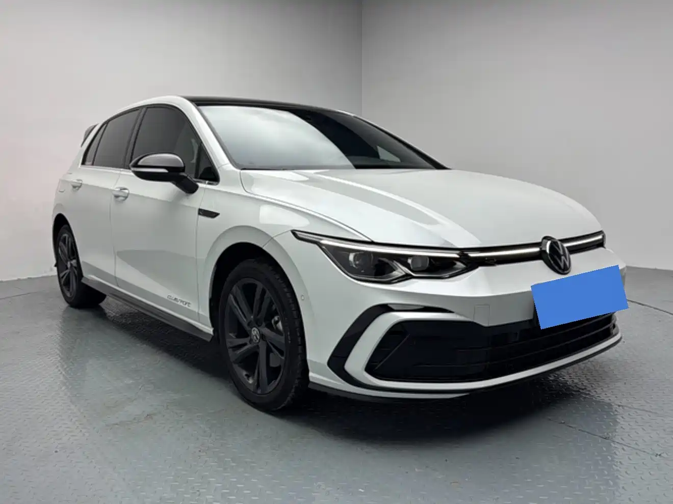 Фото 3 - Volkswagen Golf