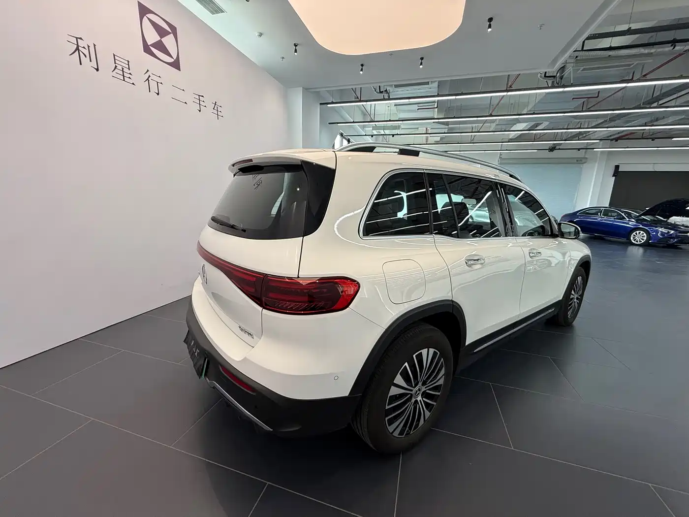 Mercedes-Benz EQB 2025 2025 EQB 260