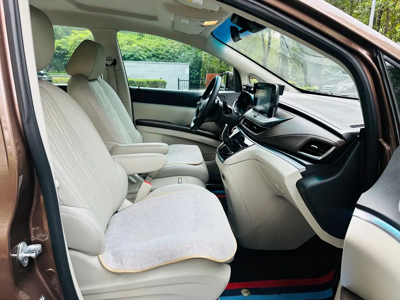 Buick GL8 2021 Land Business Class 652T Luxury фото 27