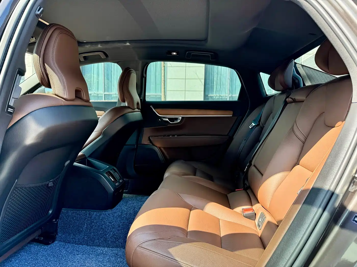 Фото 8 - Volvo S90