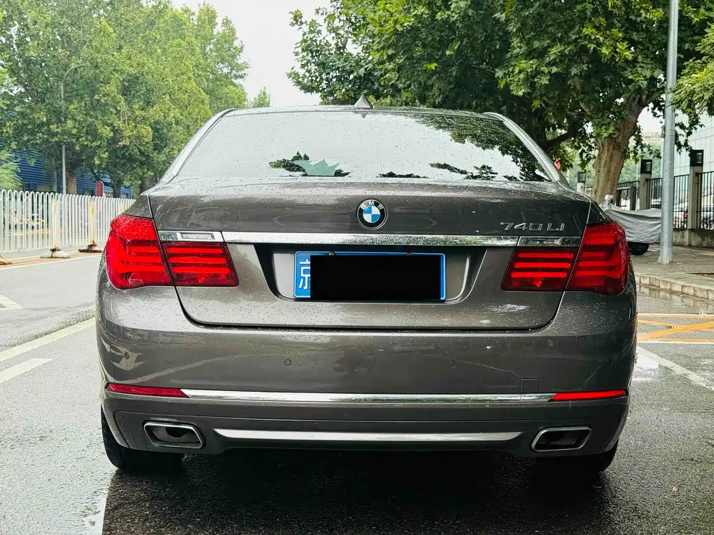 BMW 7 Series 2013 Model 740Li Luxury фото 24