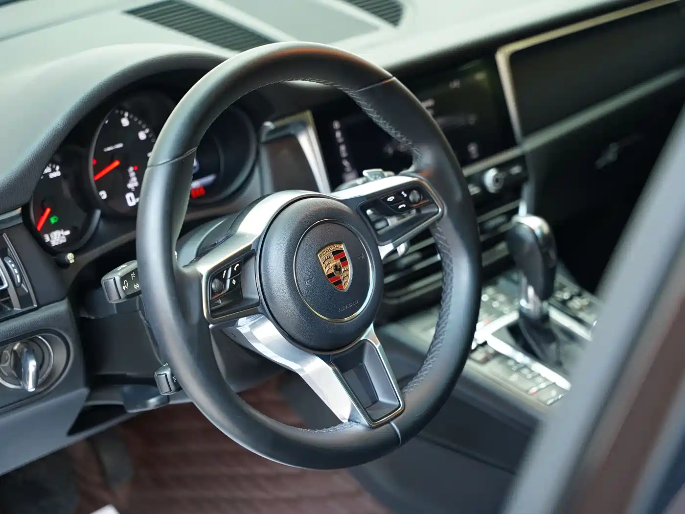 Porsche Macan 2018 Macan 2.0T фото 16