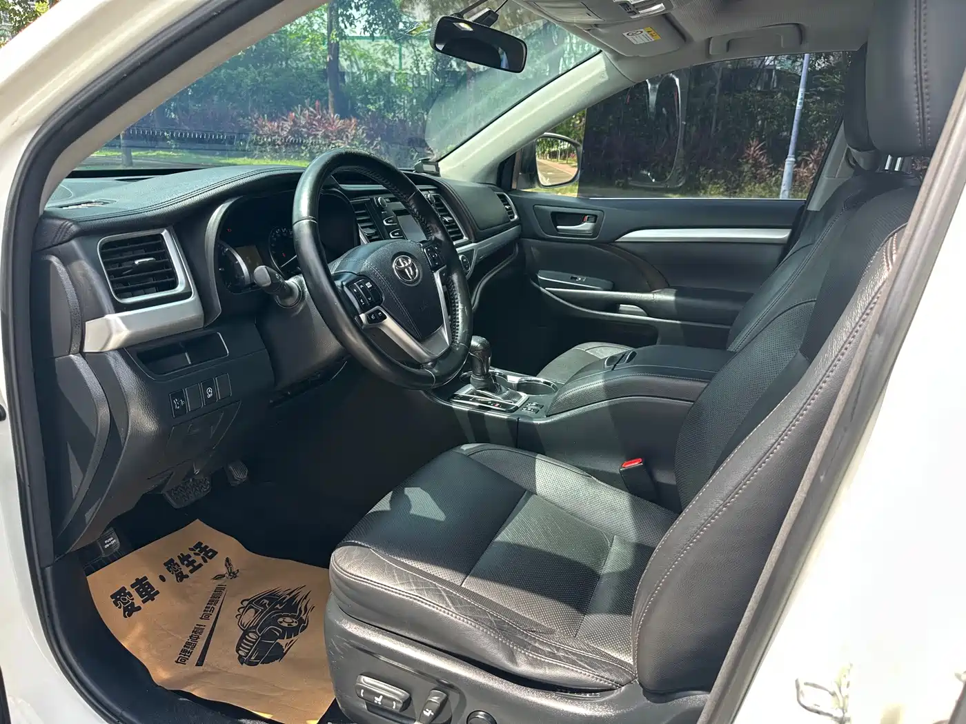Фото 7 - Toyota Highlander