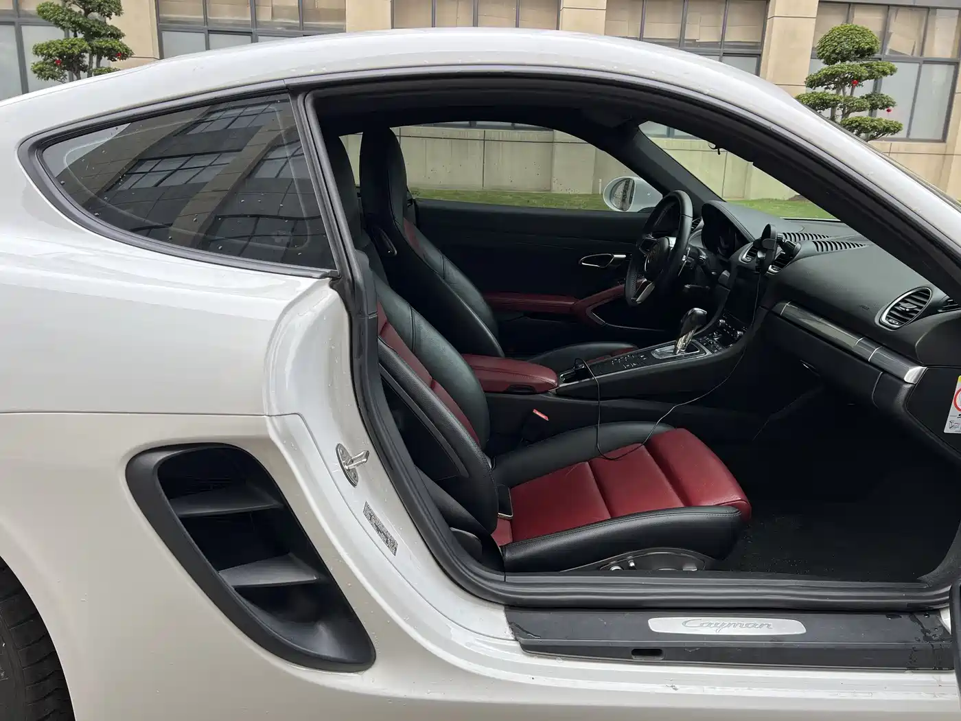 Porsche 718 2016 Cayman 2.0T фото 16