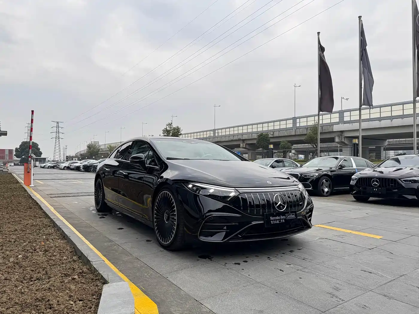 MERCEDES-BENZ EQS AMG