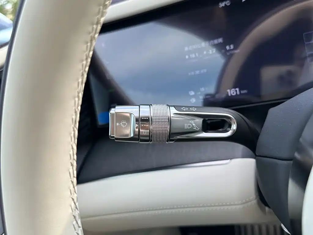 Yangwang U7 2025 2025 Model PHEV 5-Seat Luxury