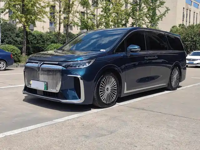  Voyah Auto Voyah Dreamer 2025 PHEV AWD Flagship Kunpeng Edition