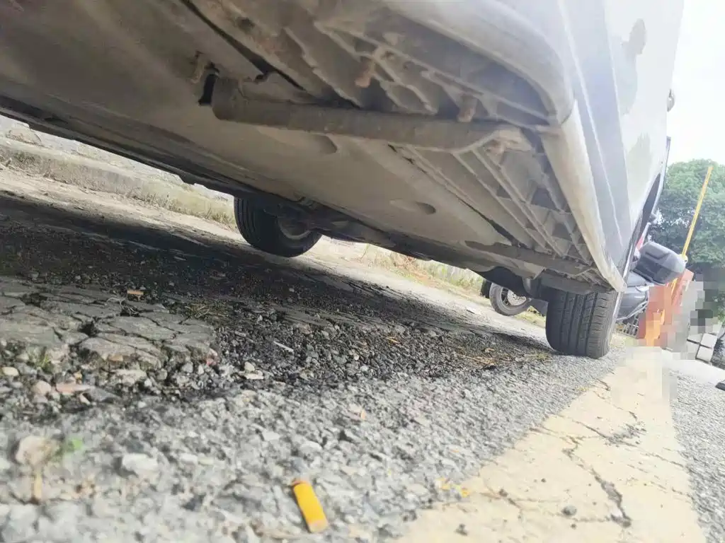 Photo 8 - Volkswagen Tiguan