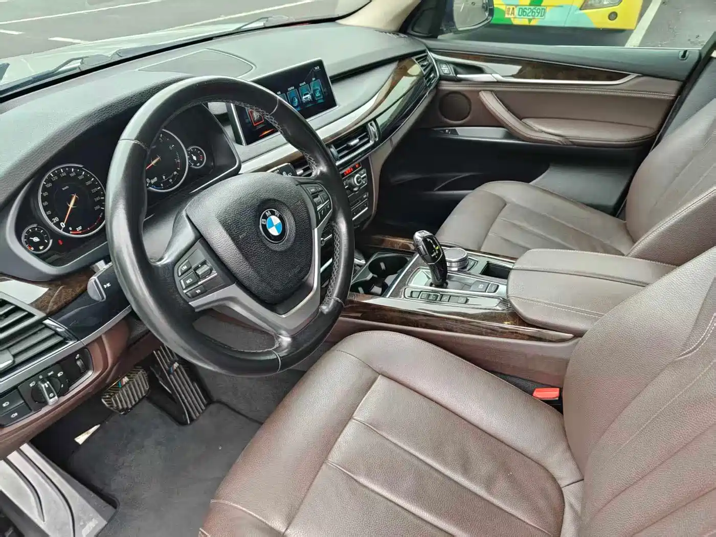 BMW X5 (Import) 2018 xDrive28i фото 10