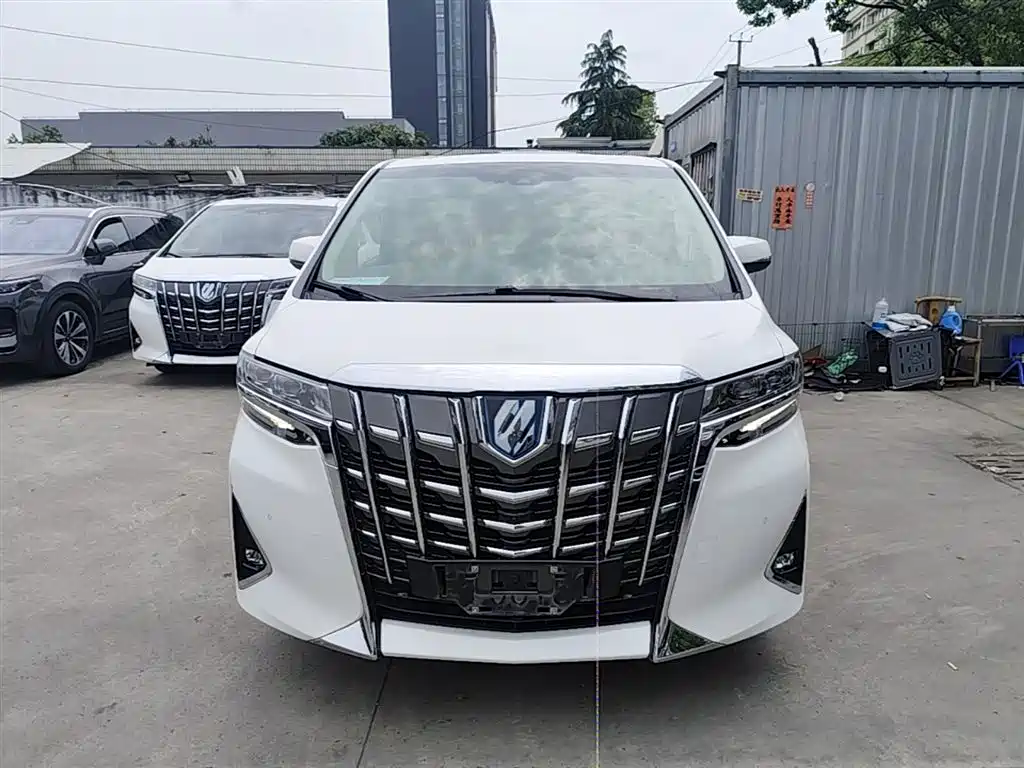 Toyota Alphard 2020 Hybrid 2.5L Premium Edition фото 3