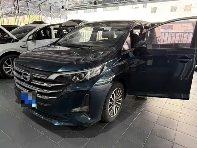 GAC Trumpchi M6 2021 270T DCT Honor Edition (7-seater)