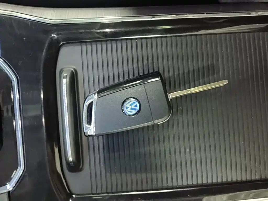 Фото 9 - Volkswagen Passat