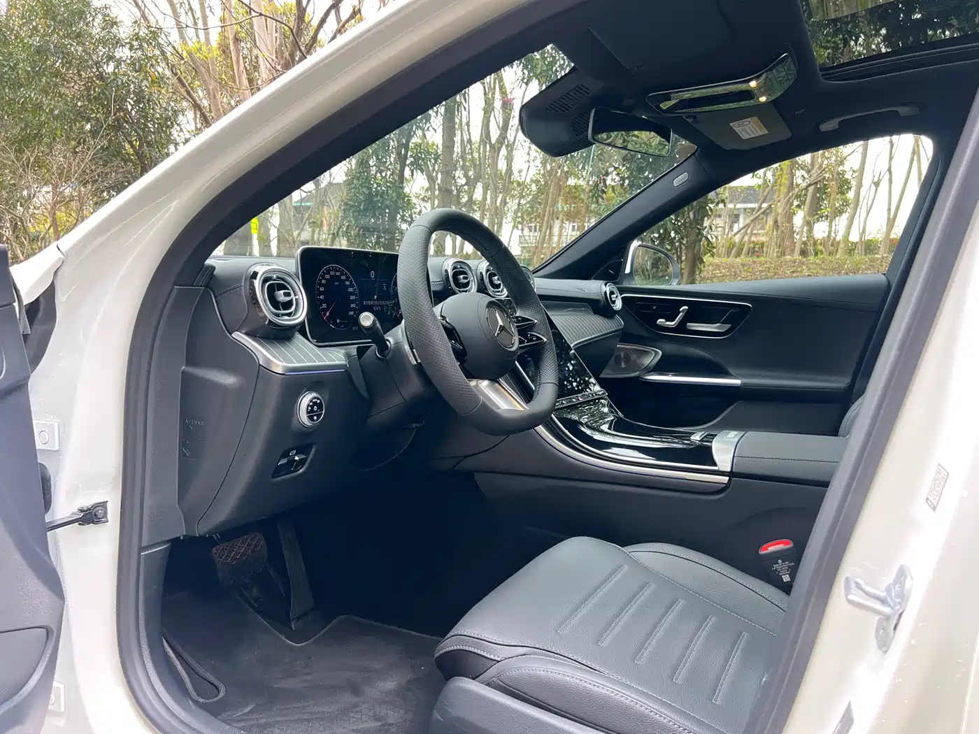 Mercedes-Benz C-Class 2026 C 260 L Sport фото 18