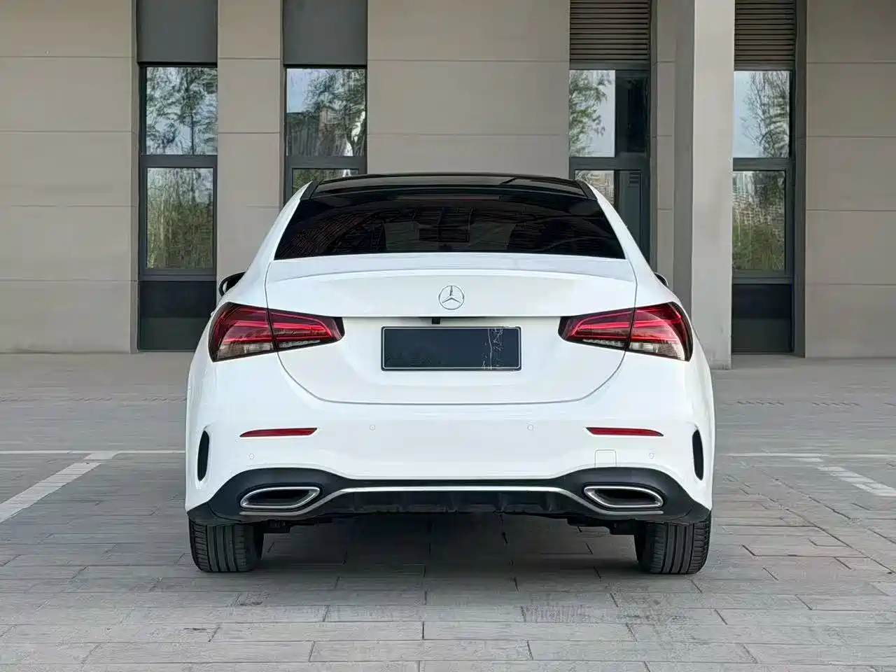 Mercedes-Benz A-Class 2020 A 180 L Sport Sedan фото 5