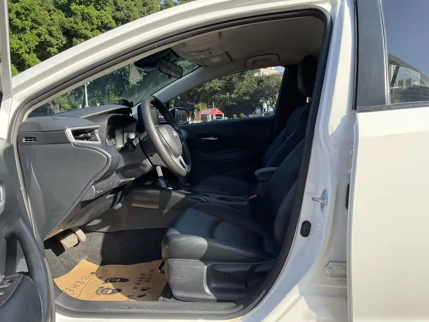 Toyota Corolla 2019 1.2T S-CVT GL Pioneer Edition фото 5
