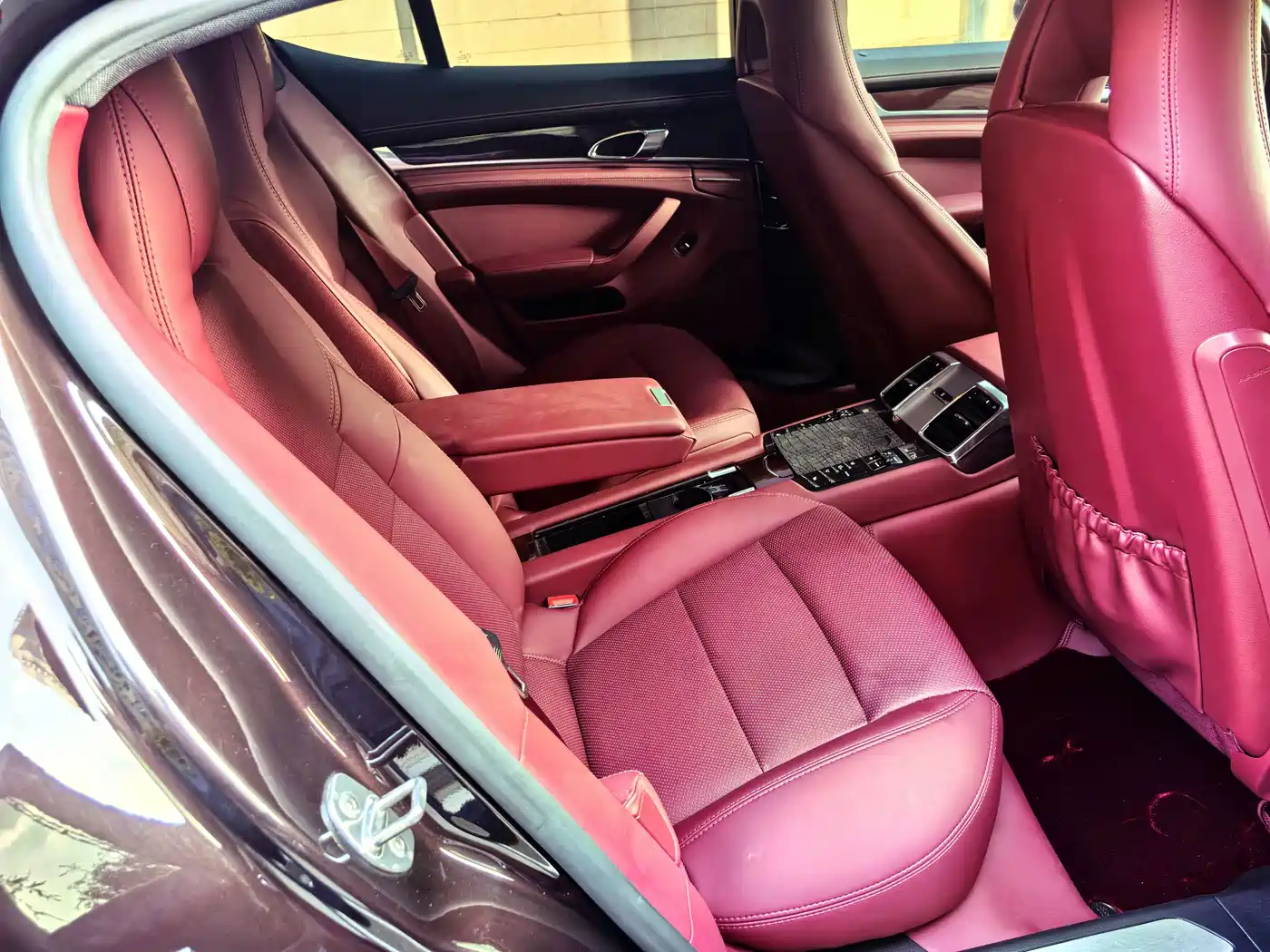 Porsche Panamera 2014 Panamera 3.0T фото 24