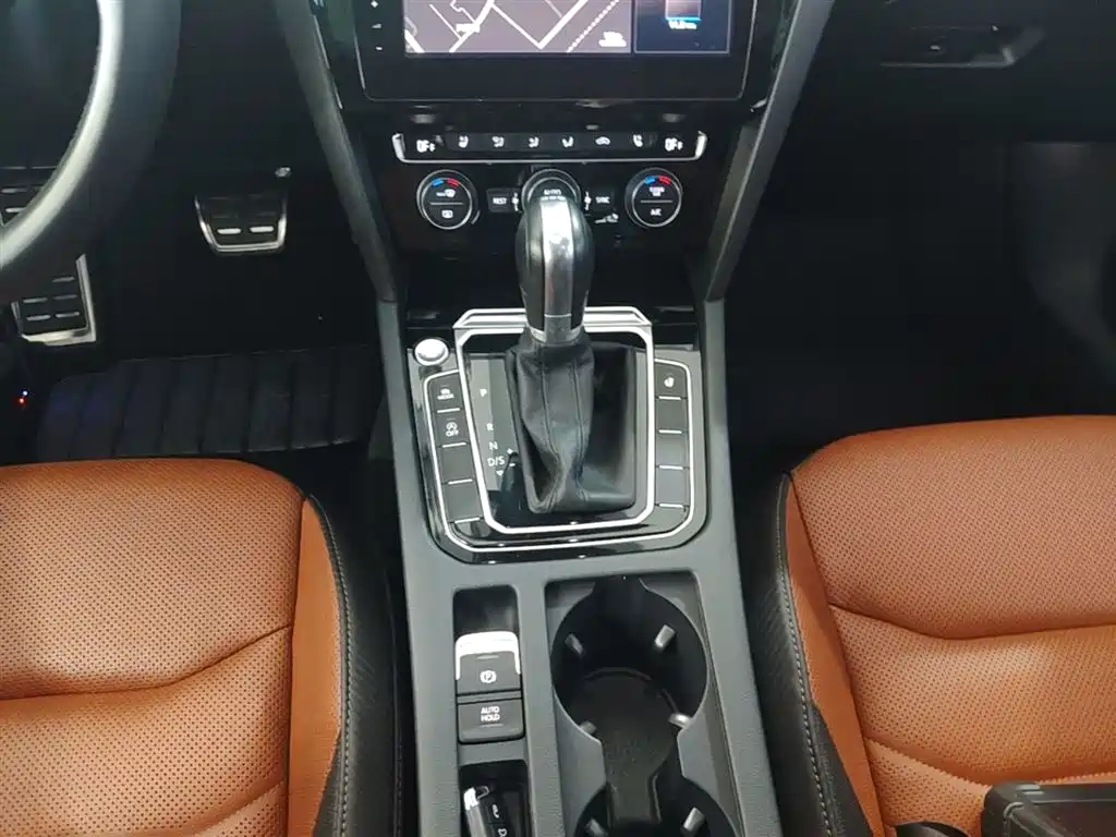 Volkswagen FAW-Volkswagen CC 2019 380TSI Charming Appearance (China V) фото 14