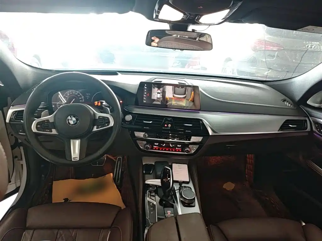 BMW 6 Series GT 2019 630i M Sport Grand Tourer Edition фото 10