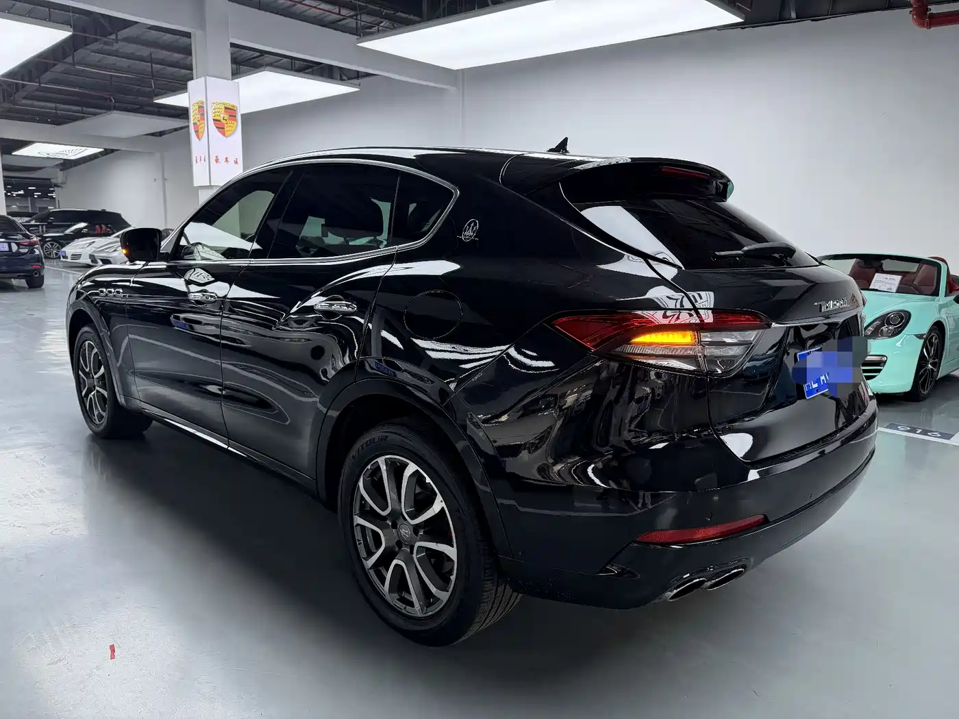 Maserati Levante 2016 3.0T Standard фото 14