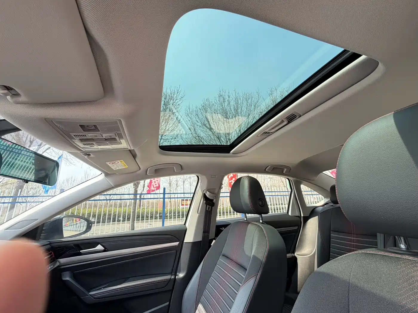 Volkswagen Lavida 2023 280TSI DSG Starlight Comfort Edition фото 12