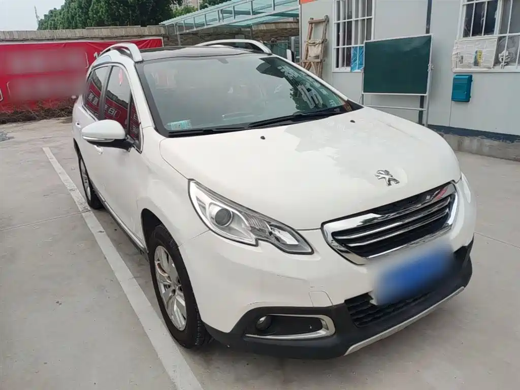 Peugeot 2008 2014 1.6L Automatic Fashion Edition фото 4