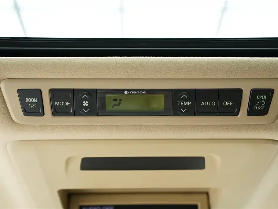 Toyota Alphard 2012 3.5L Luxury Edition фото 13
